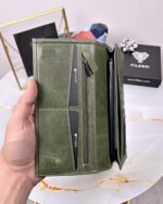 Yeşil Cüzdan ve Kartlık Telefon Bölmeli