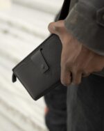 El Cüzdanı Telefon Bölmeli Siyah Renk 2040
