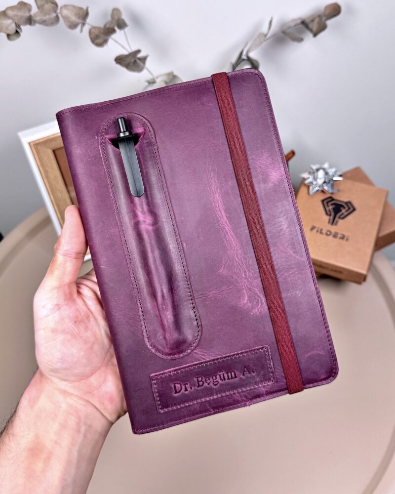 Created with RNI Films app. Profile 'None' Hakiki Deri Ajanda - Kalem Yuvalı, İsme Özel,Mor | 2129