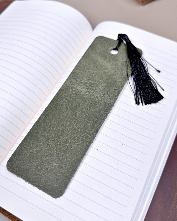 Hakiki Deri Kitap Ayracı – Yeşil Renk