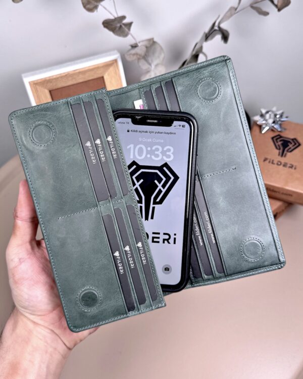 Telefon Bölmeli Cüzdan Hakiki Deri – El Tutamaçlı Yeşil Renk | 2028