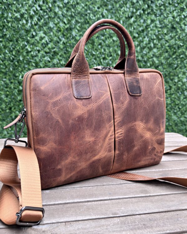 Deri Laptop Evrak Çantası – Hakiki Deri, 13 İnç, Fındık | 2136