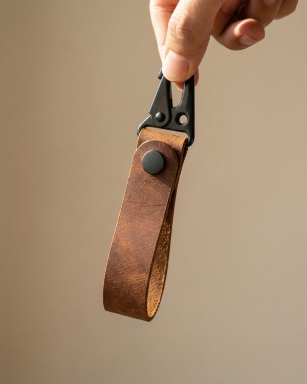 Hakiki Deri Anahtarlık Fındık – Karabina Klipsli