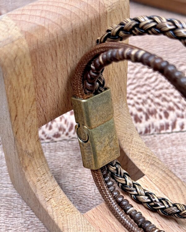 Taşlı Örgülü Bileklik Taba Renk