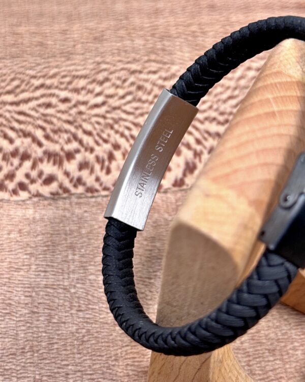 Çelik Detaylı Örgü Bileklik Siyah Renk