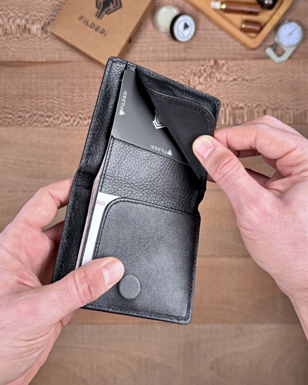 Hakiki Deri Mıknatıslı Kartlık Cüzdan – Siyah | 2138