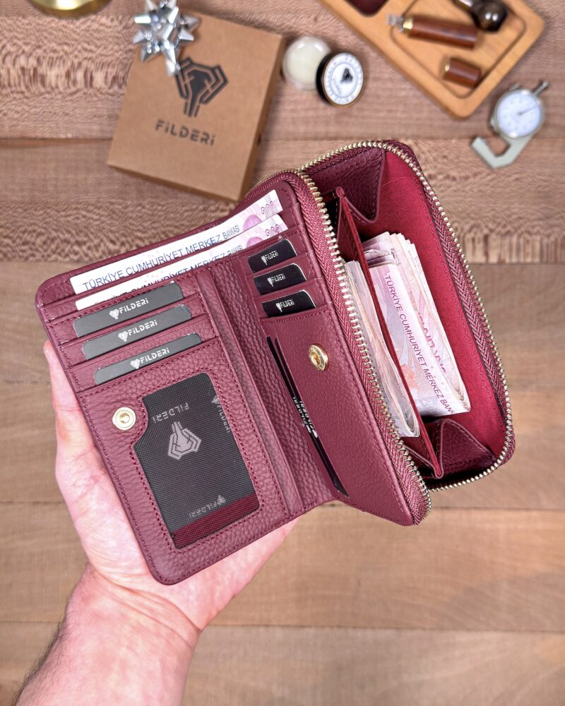 Created with RNI Films app. Profile 'None' Kadın Cüzdan – Bordo Hakiki Deri, Lüks Model | 2091