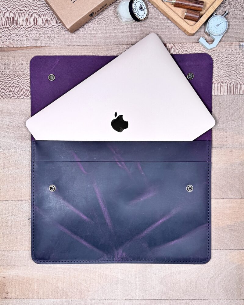 Macbook Air Kılıfı – 13 inç Hakiki Deri Mor | 2076