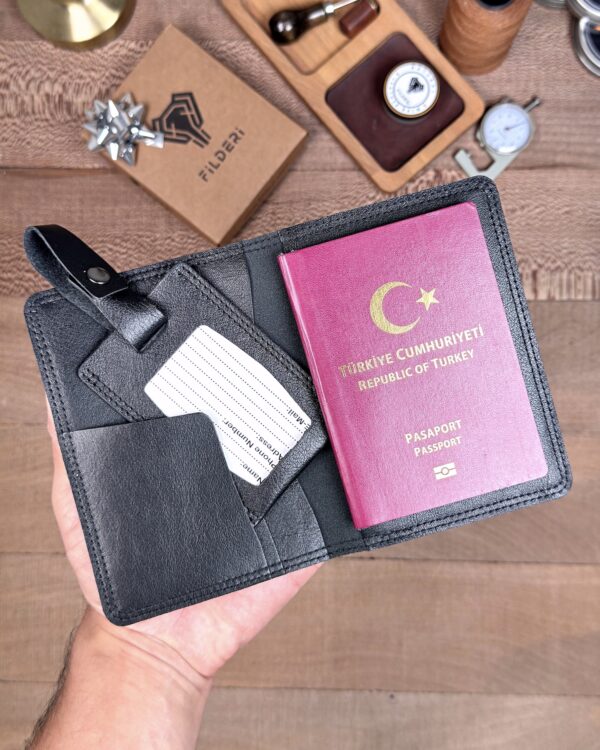 Pasaport Kabı ve Valiz Etiketi Hakiki Deri 2038 - Parlak Siyah