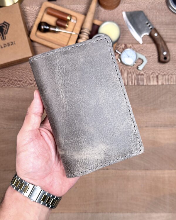 Defter Kılıfı – Gri Renk Hakiki Deri, Kapaklı Model | 2051